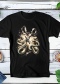 T-shirt noir à motif demi-teinte Old Money - Ciseaux avec des serpents - OM008