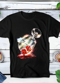 T-shirt noir à motif demi-teinte Old Money, verre à vin avec dés OM029